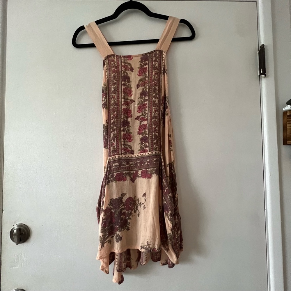 Free people dress with pockets!
